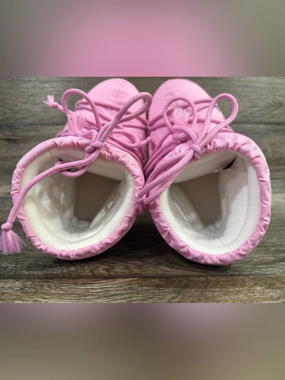 NWOB Moon Boot Pink Icon Low Nylon Size Girls US 3 - 4.5 EU 33‎ - 35
